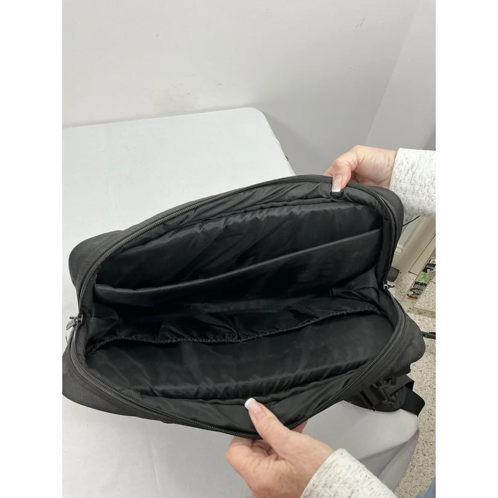 Codi Laptop/tablet/messenger Bag Student Travel Carryon 17x4.25x14